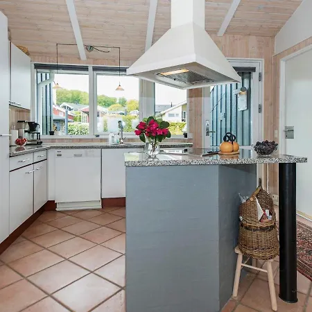 6 Person In Holiday home *